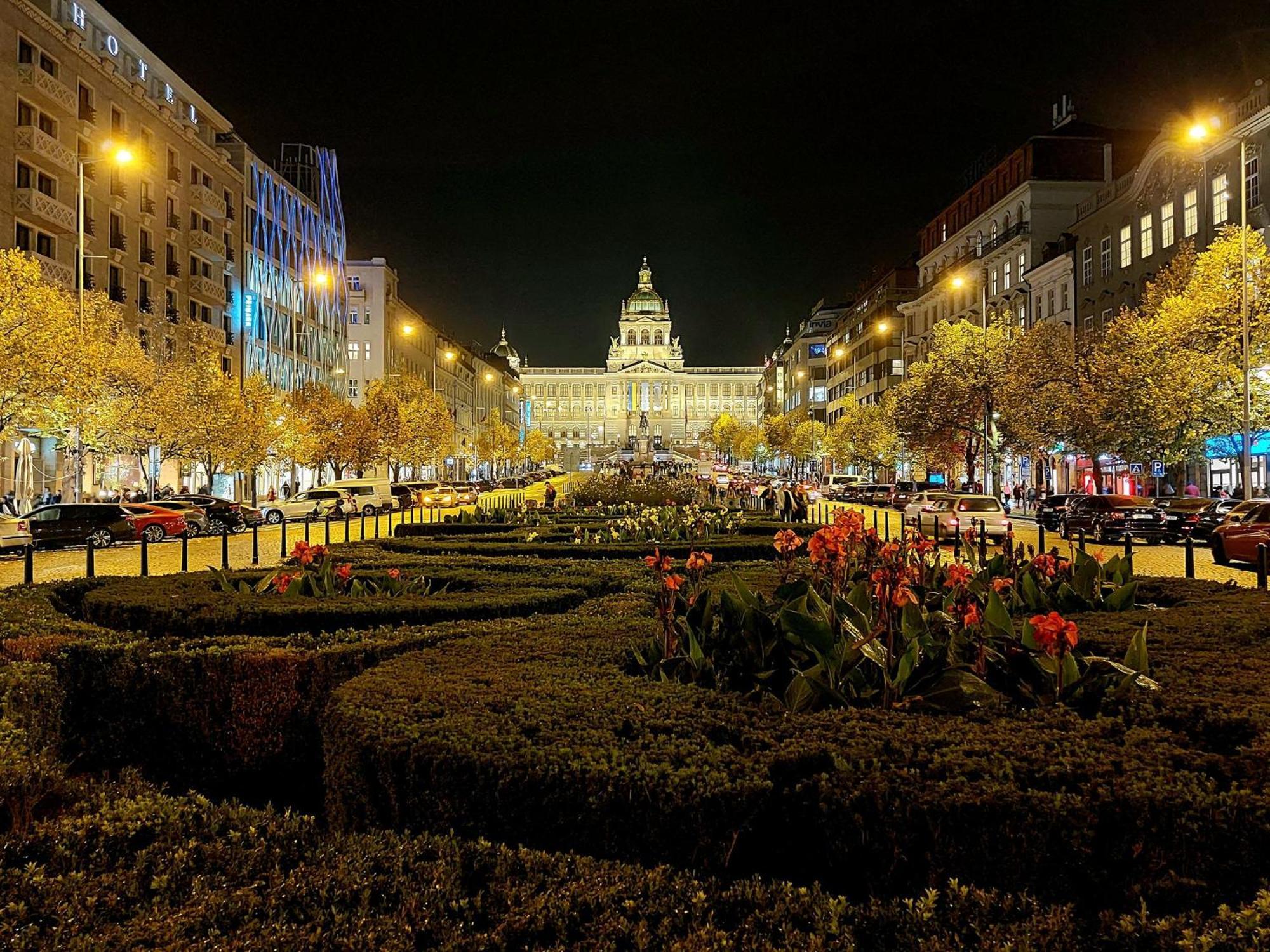 U Metra, 4 Hoste, Parking Free, Blizko O2 Arena Praga