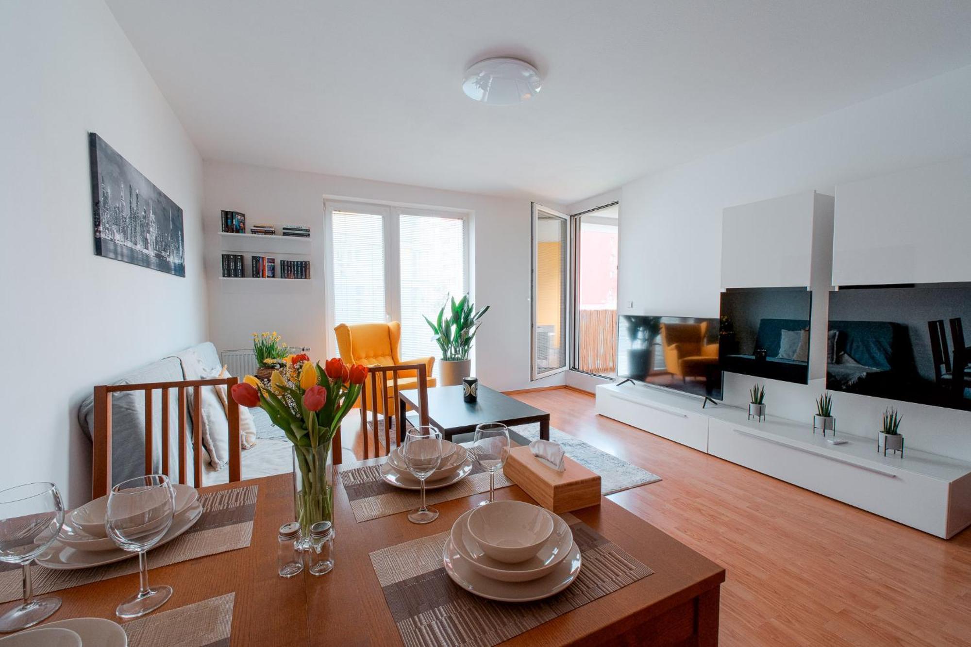 Apartamento U Metra, 4 Hoste, Parking Free, Blizko O2 Arena Praga